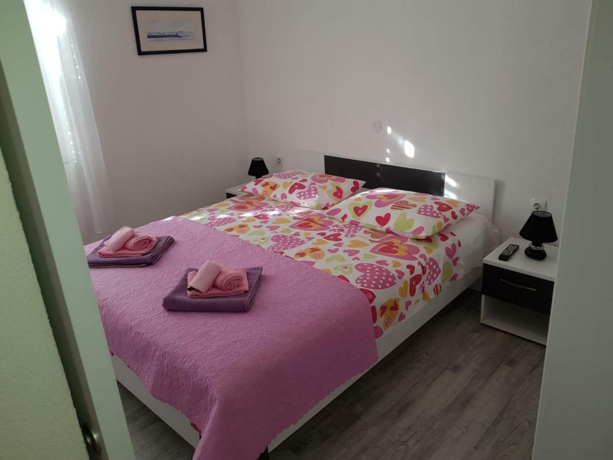 מאקרסקה Apartments Centar - Mirjana מראה חיצוני תמונה