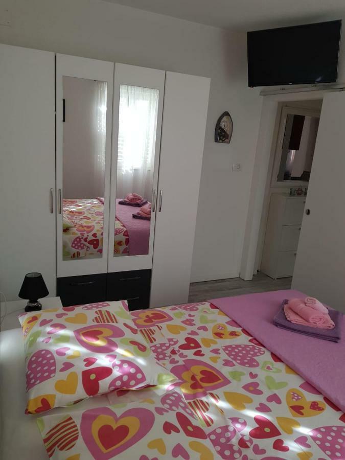 מאקרסקה Apartments Centar - Mirjana מראה חיצוני תמונה