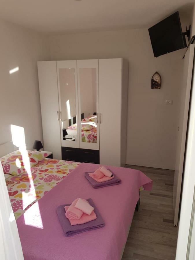 מאקרסקה Apartments Centar - Mirjana מראה חיצוני תמונה
