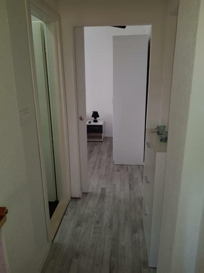 מאקרסקה Apartments Centar - Mirjana מראה חיצוני תמונה