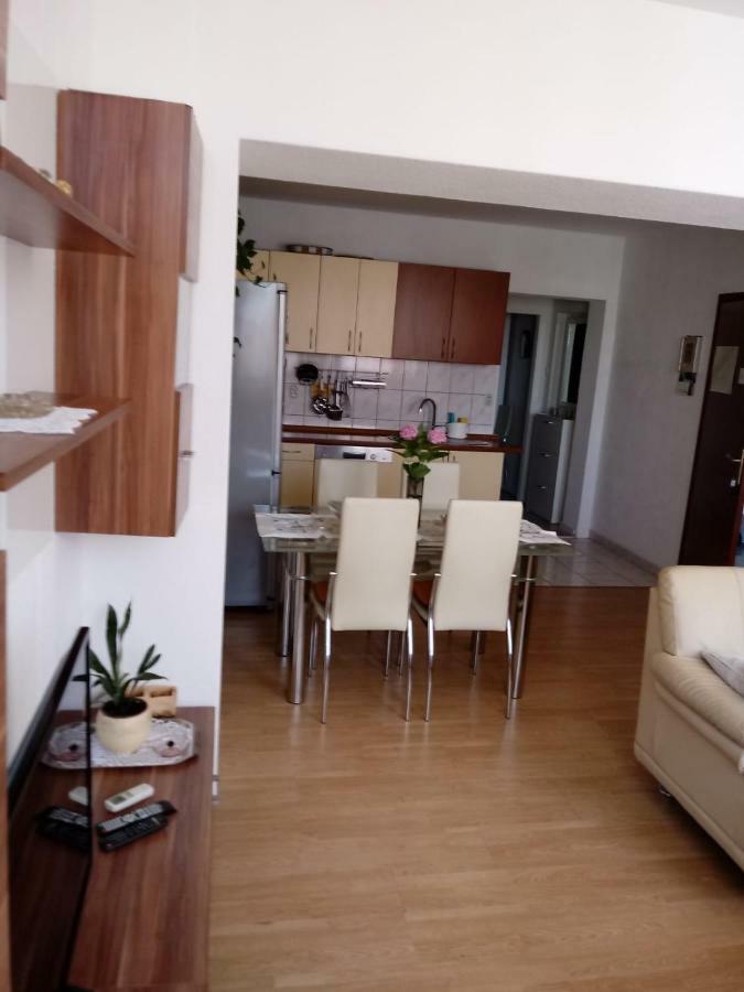 מאקרסקה Apartments Centar - Mirjana מראה חיצוני תמונה